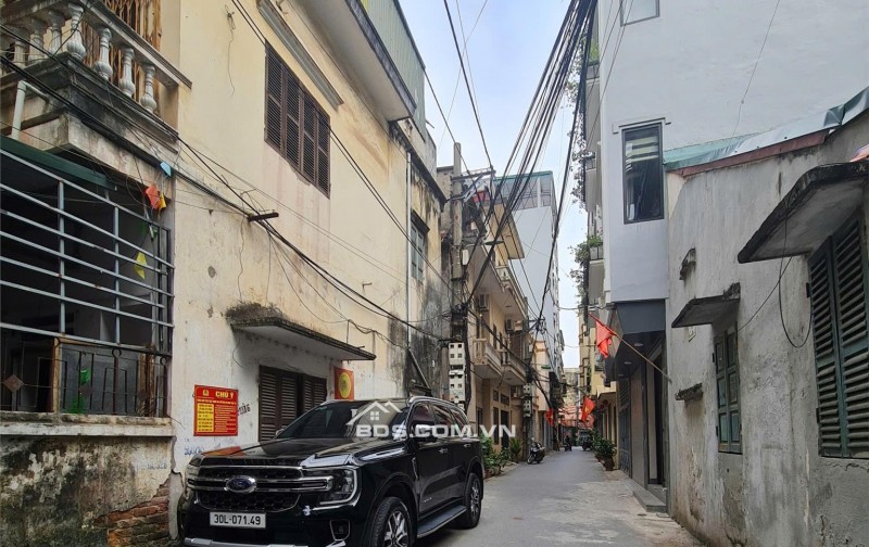 BÁN NHÀ TRƯỜNG CHINH, THANH XUÂN, THANG MÁY XÂY MỚI DÂN TRÍ CAO, 68M2 GIÁ 16 TỶ